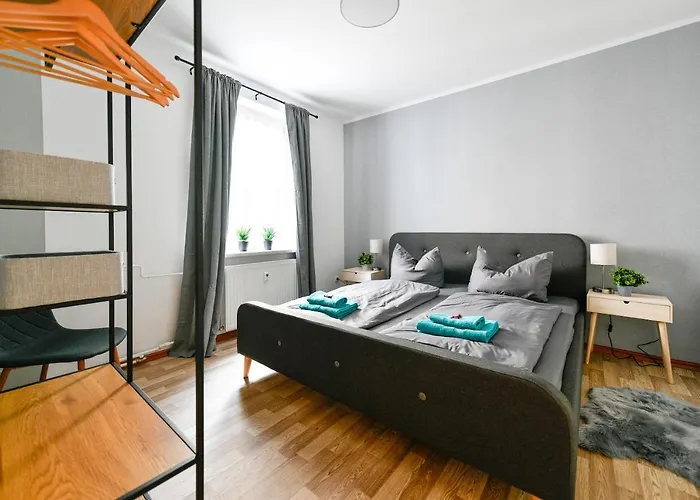 Lejlighed Modernes Altmarkt Mit Parkplatz 4 Gaeste 55qm Waschmaschine Wlan Netflix Terrasse